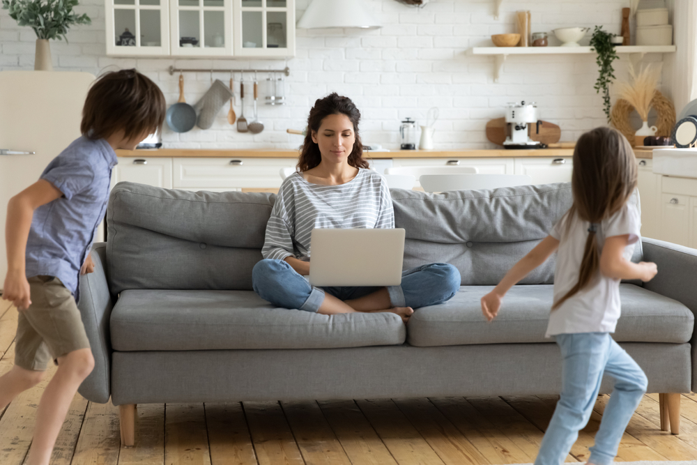 Mindfulness e Trabalho Remoto: Técnicas para Manter o Foco em Casa